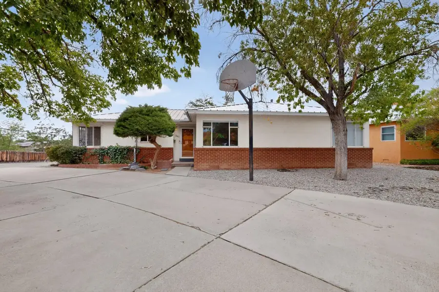 1401 Dartmouth Drive Ne, Albuquerque, NM 87106 - #2