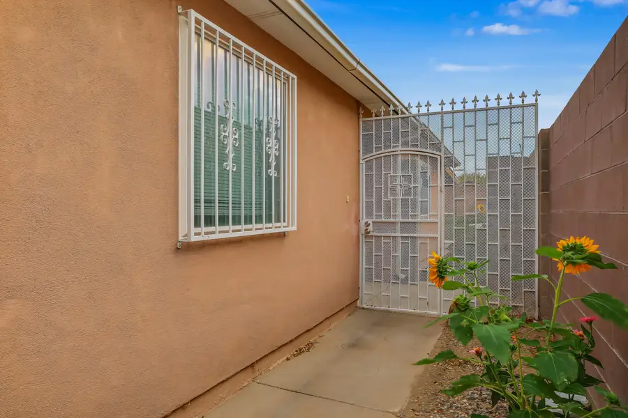 8408 Rancher Road Sw, Albuquerque, NM 87121 - #3
