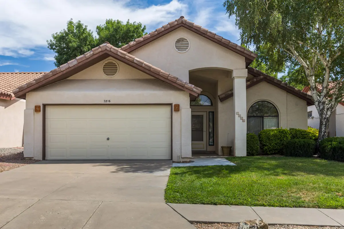 7816 Oakland Avenue Ne, Albuquerque, NM 87122 - #1