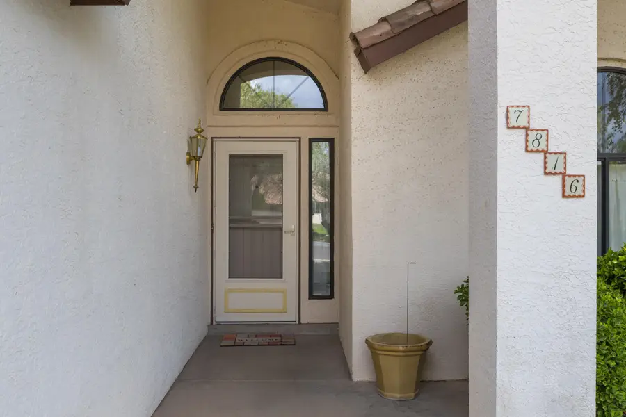 7816 Oakland Avenue Ne, Albuquerque, NM 87122 - #2