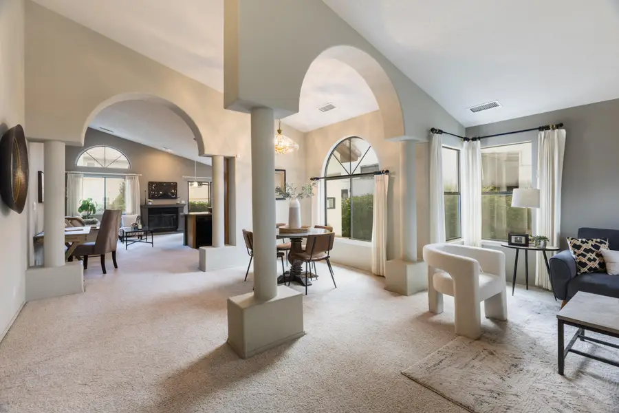 7816 Oakland Avenue Ne, Albuquerque, NM 87122 - #3