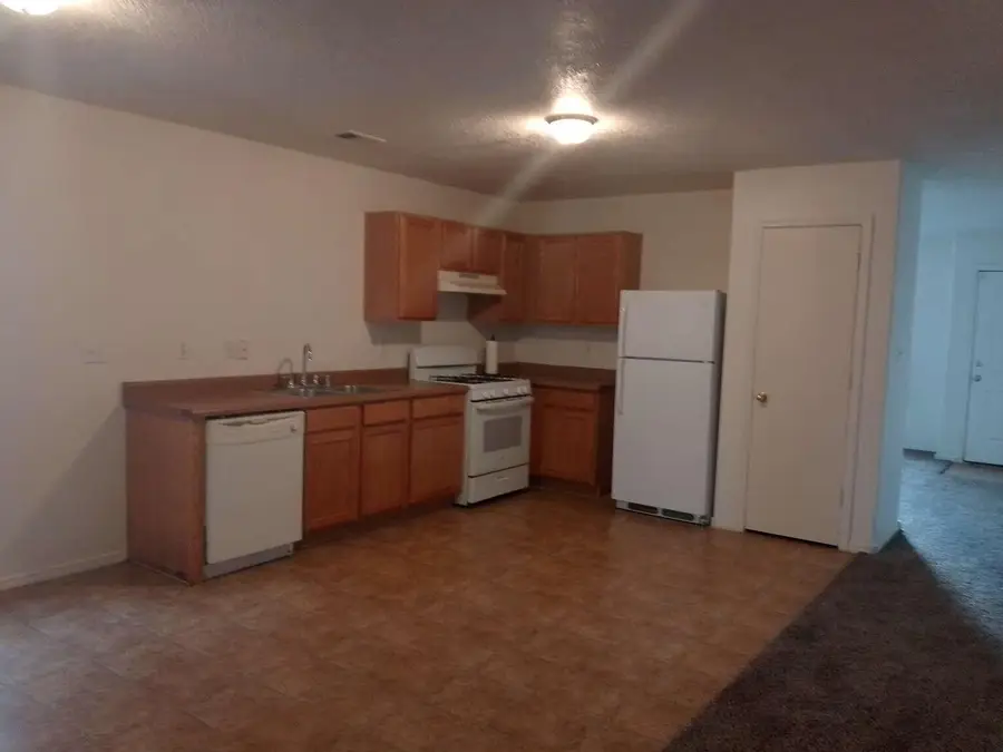 10008 Cartagena Avenue Sw, Albuquerque, NM 87121 - #2