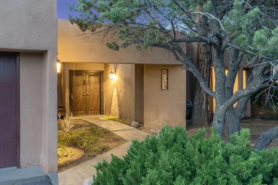 1178 Laurel Place Ne, Albuquerque, NM 87122 - #2