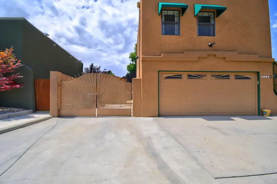 9312 Farragut Drive Ne, Albuquerque, NM 87111 - #3
