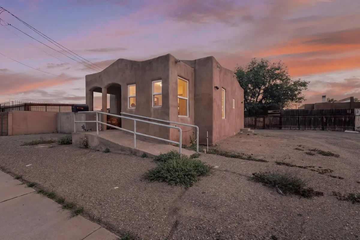 522 Montano Road Nw, Albuquerque, NM 87107 - #1