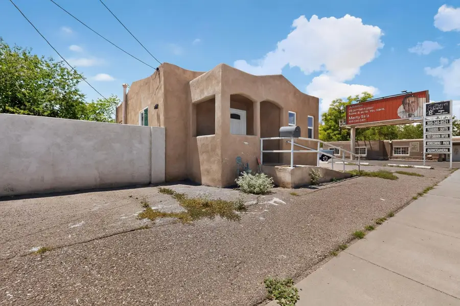 522 Montano Road Nw, Albuquerque, NM 87107 - #3