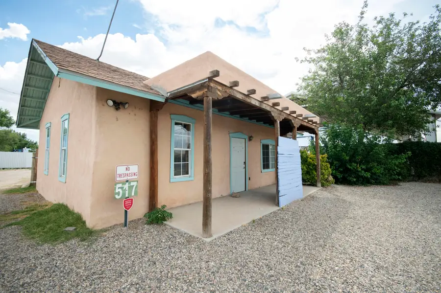 517 E Reinken Avenue, Belen, NM 87002 - #3