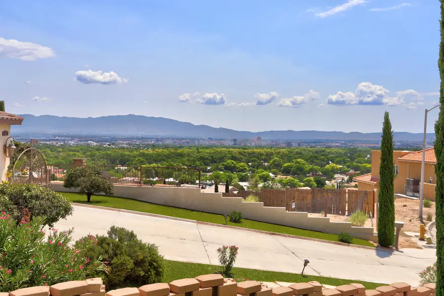 529 La Bajada Court Nw, Albuquerque, NM 87105 - #2
