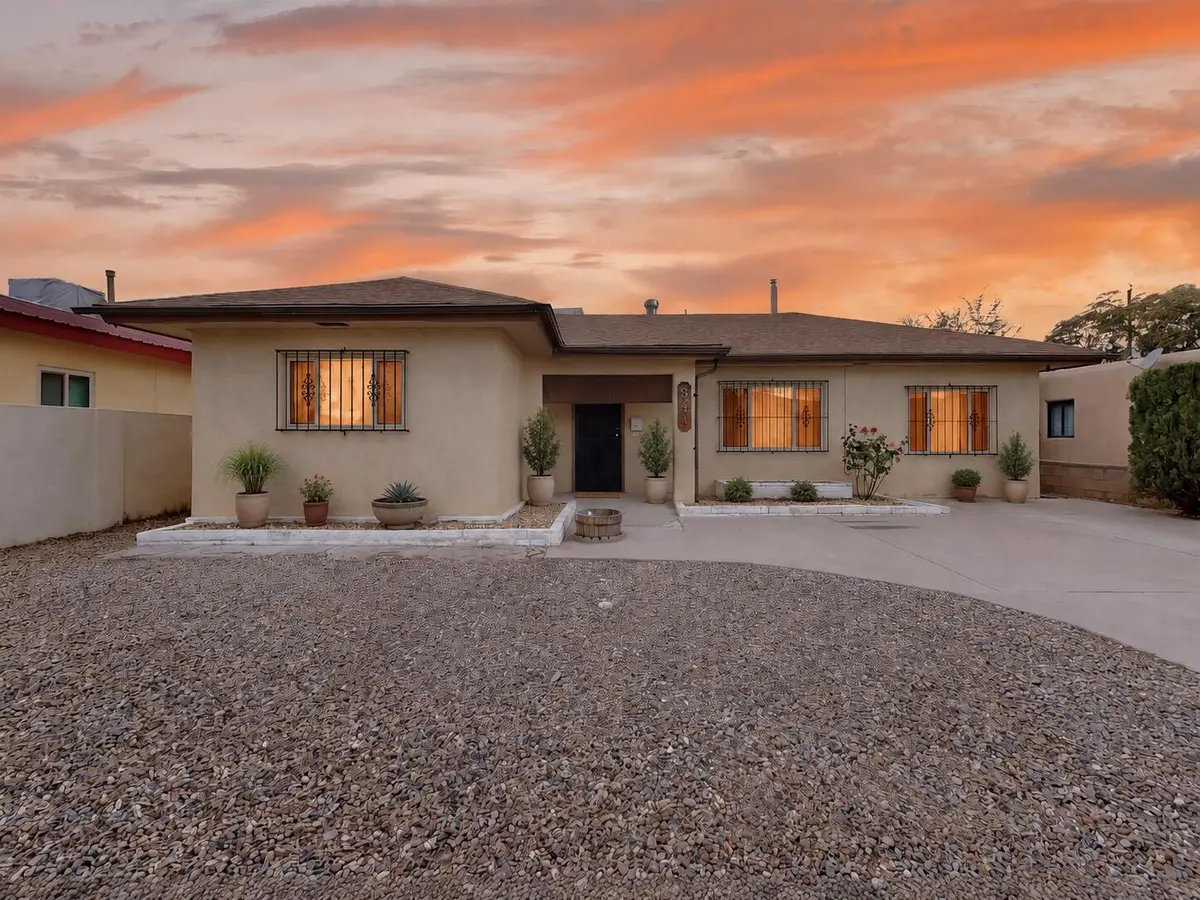 341 60th Street Nw, Albuquerque, NM 87105 - #1