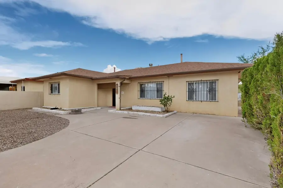 341 60th Street Nw, Albuquerque, NM 87105 - #3