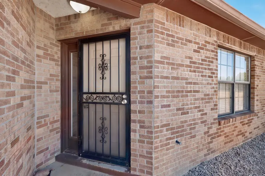 910 Crenshaw Court, Rio Communities, NM 87002 - #2