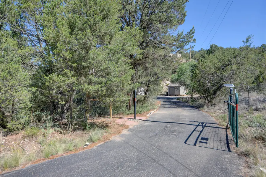27 Forest Road, Tijeras, NM 87059 - #3