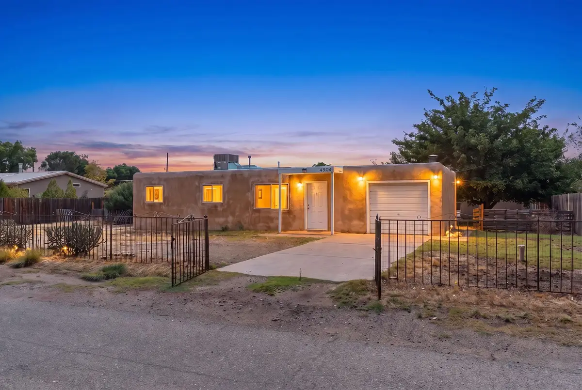 4904 Cerritos Avenue Sw, Los Lunas, NM 87031 - #1