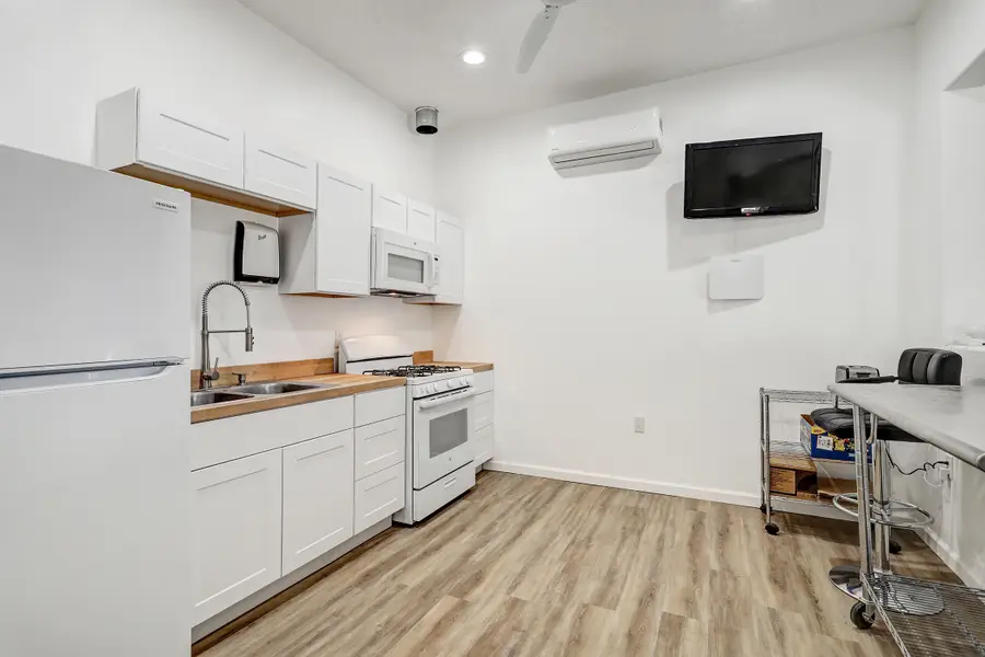 4415 Isleta Boulevard Sw, Albuquerque, NM 87105 - #3