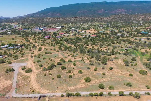 206 Rincon Loop Road, Tijeras, NM 87059