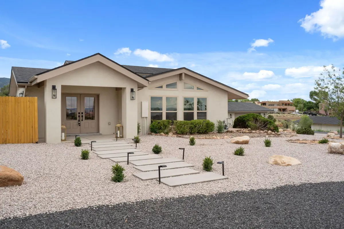 12300 Palomas Avenue Ne, Albuquerque, NM 87122 - #1