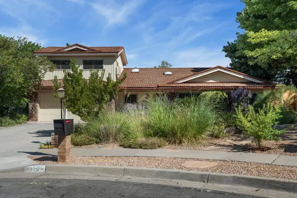 3929 Doroteo Place Ne, Albuquerque, NM 87111