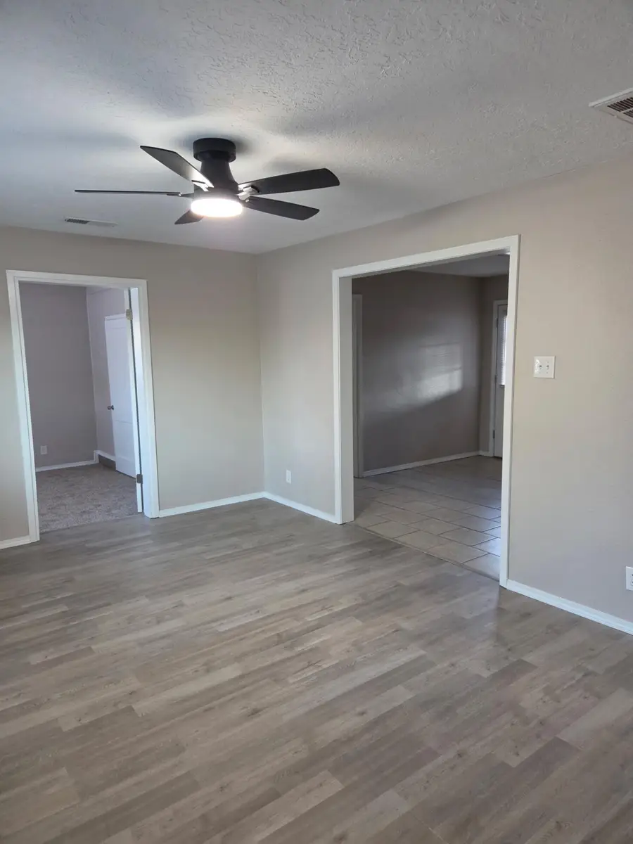 9036 Cordova Avenue Ne, Albuquerque, NM 87112 - #3