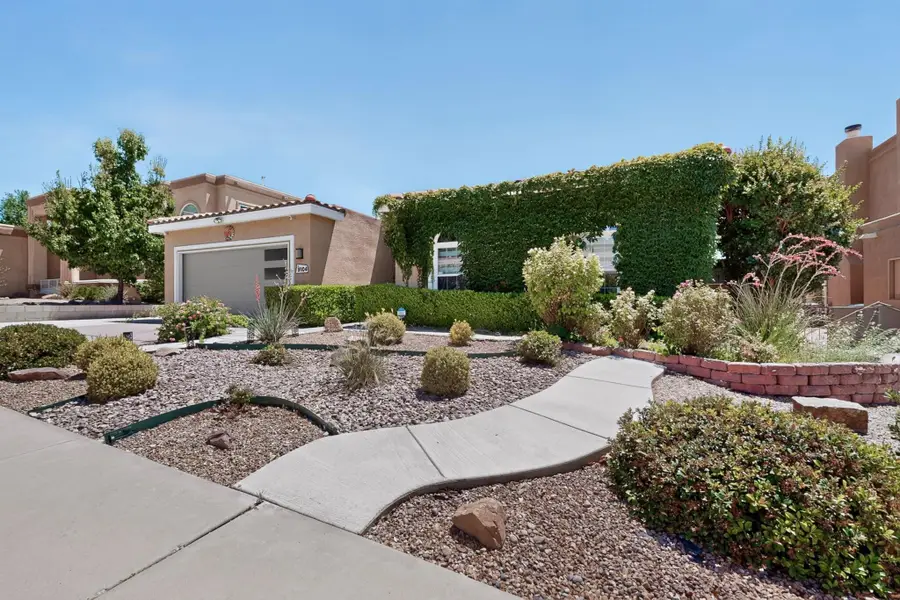 9104 Thornton Avenue Ne, Albuquerque, NM 87109 - #3