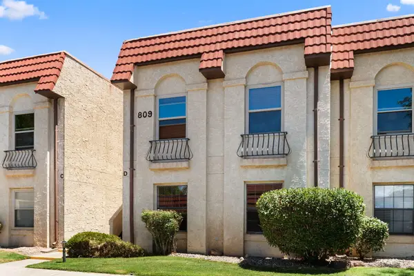809 Country Club Drive Se #APT 1D, Rio Rancho, NM 87124