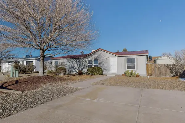 804 Callejon De Los Tulipanes, Belen, NM 87002