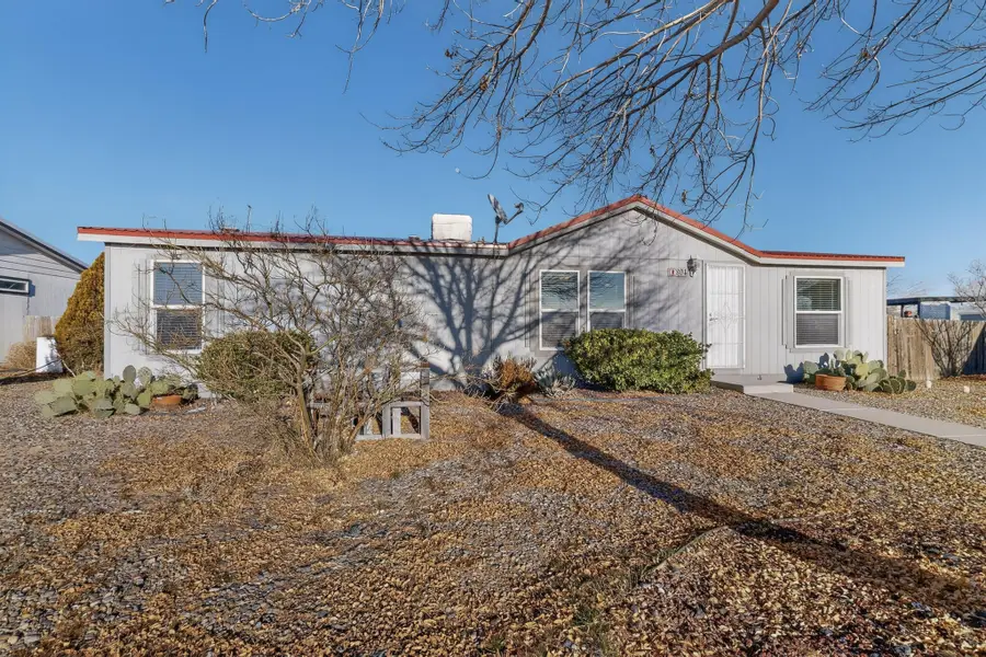 804 Callejon De Los Tulipanes, Belen, NM 87002 - #3