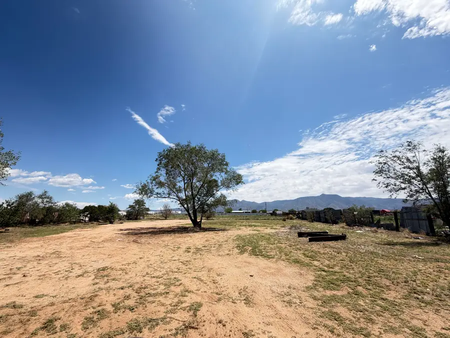 4 Mesita Lane, Los Lunas, NM 87031 - #3