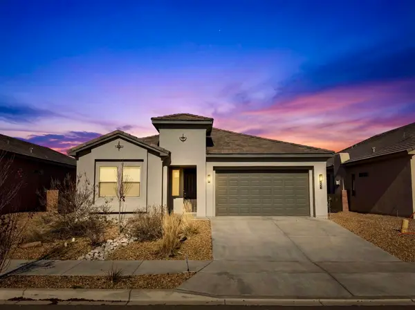 151 Fernleaf Court Nw, Albuquerque, NM 87107