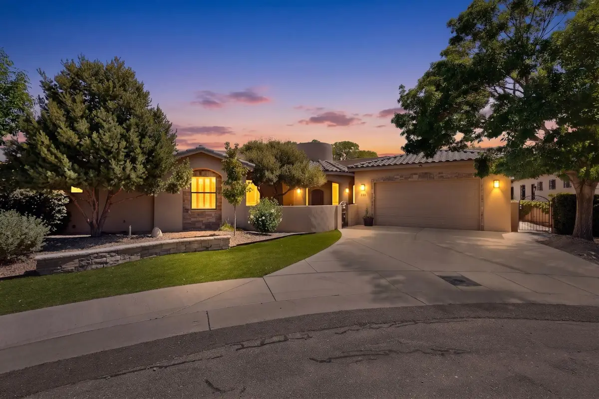236 Anna Maria Place Sw, Albuquerque, NM 87105 - #1
