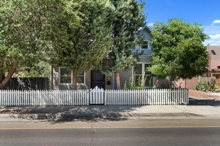 517 Coal Avenue Se, Albuquerque, NM 87102 - #2