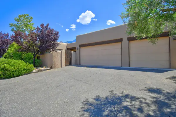 2762 Cliffrose Drive Ne, Albuquerque, NM 87122