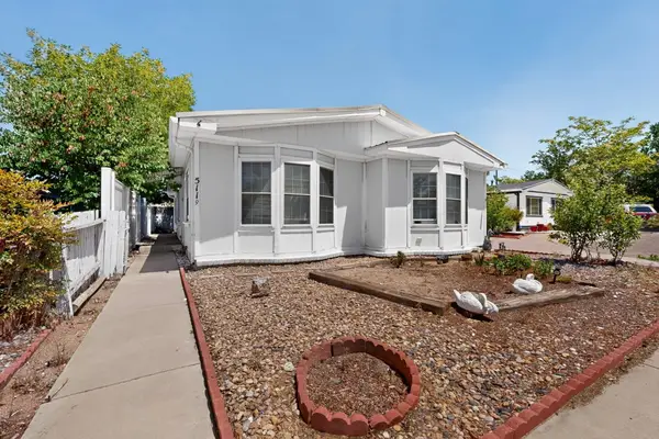 5119 Stream Court Ne, Albuquerque, NM 87113
