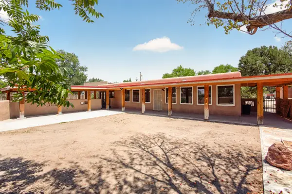 251 Sichler Drive Sw, Los Lunas, NM 87031