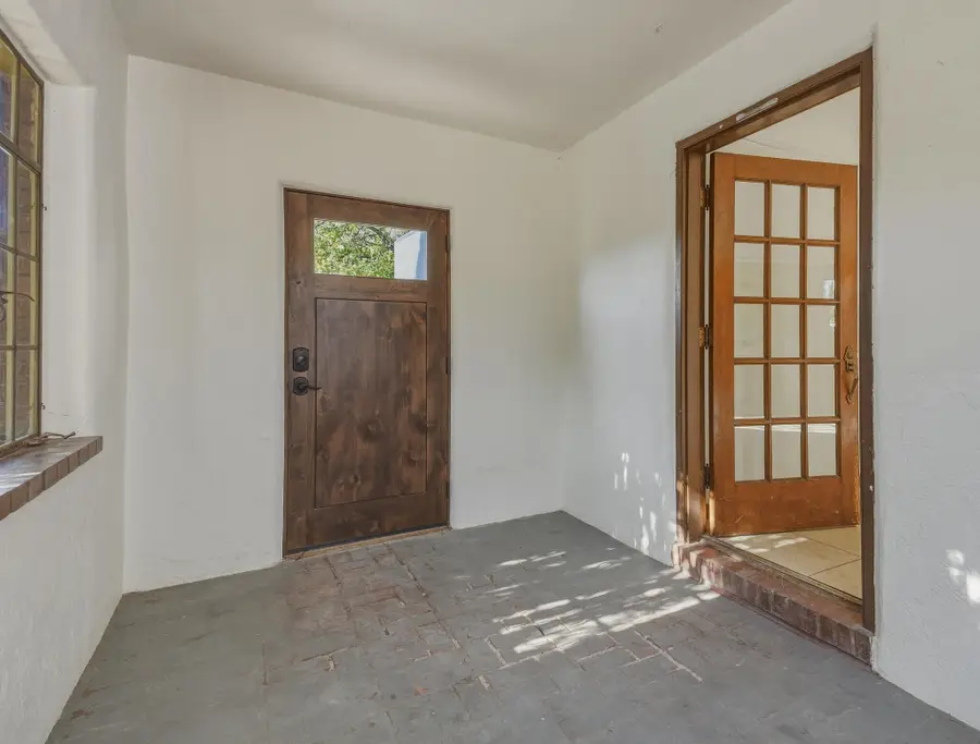 613 Isleta Boulevard Sw, Albuquerque, NM 87105 - #2