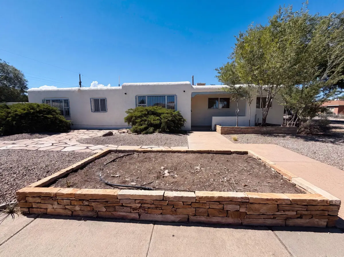 700 Dakota Street Se, Albuquerque, NM 87108 - #1