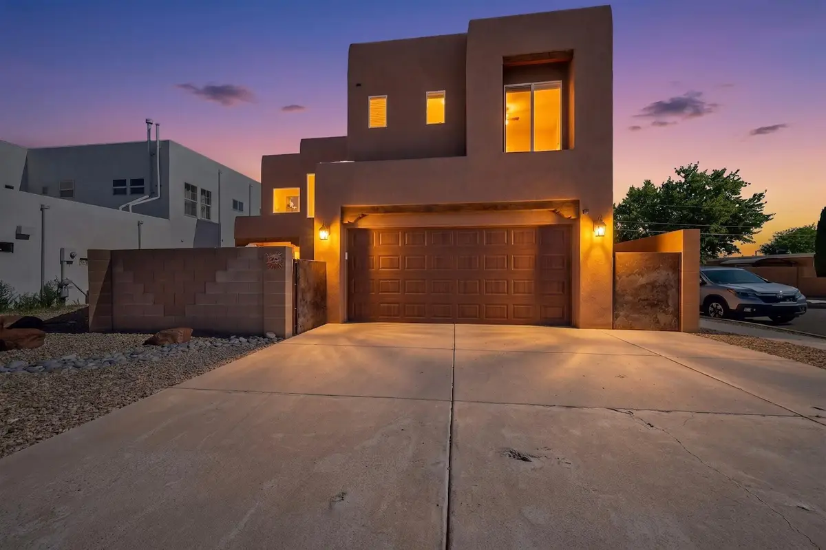 2104 San Venito Road Nw, Albuquerque, NM 87104 - #1