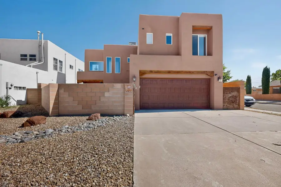 2104 San Venito Road Nw, Albuquerque, NM 87104 - #3