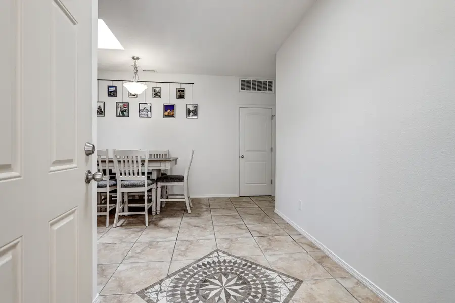 5536 Costa Garraf Road Nw, Albuquerque, NM 87120 - #3