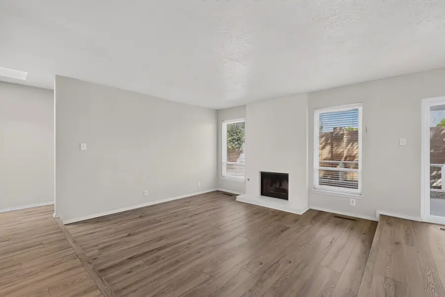 5352 Thomas Place Ne, Albuquerque, NM 87111 - #3