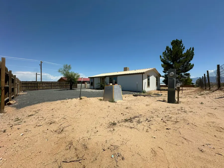 1006 26th Street Sw, Rio Rancho, NM 87124 - #3