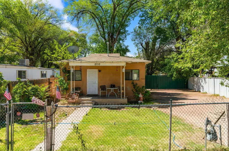 2706/2710 Granada Road Sw, Albuquerque, NM 87105 - #2