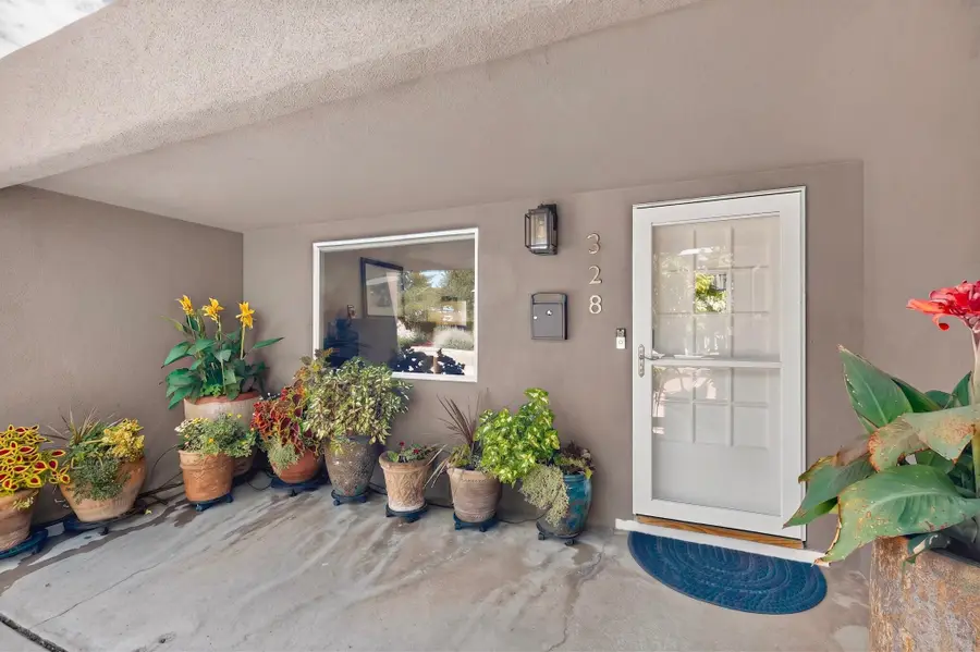 328 Fontana Place Ne, Albuquerque, NM 87108 - #3