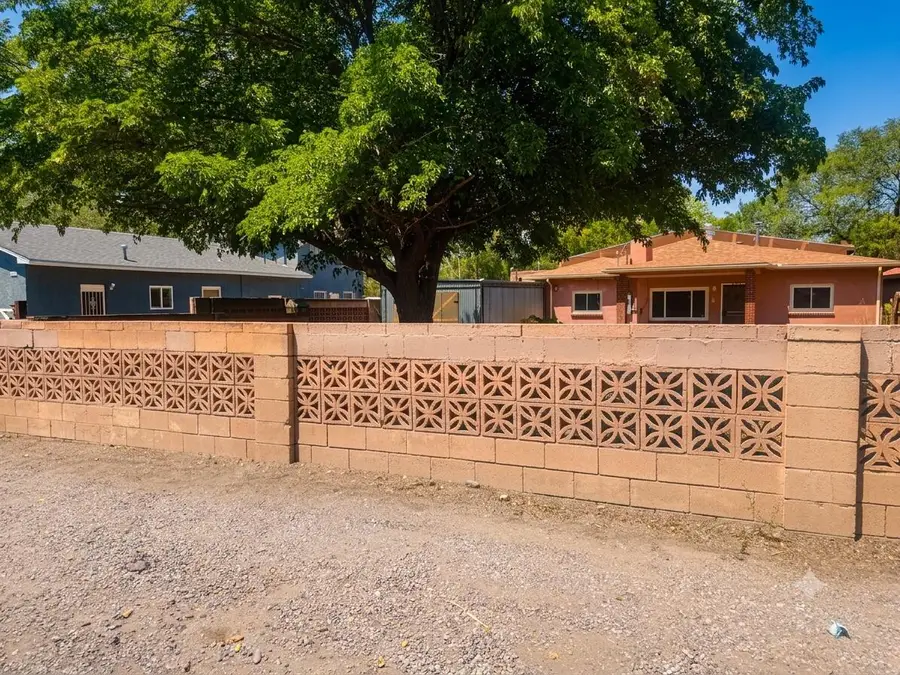 2005 Tapia Boulevard Sw, Albuquerque, NM 87105 - #2
