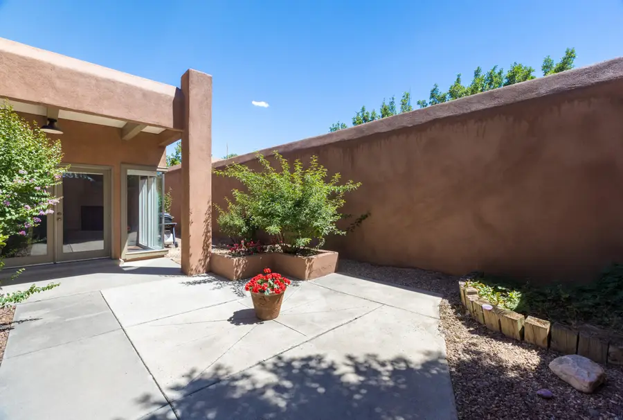 2404 Don Pedro Nw, Albuquerque, NM 87104 - #3