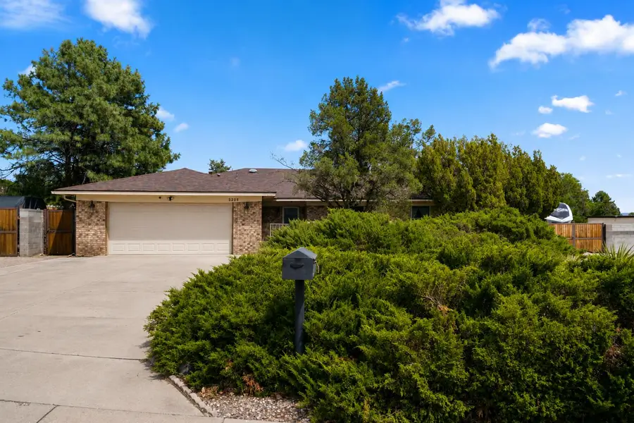 5208 Russell Drive Nw, Albuquerque, NM 87114 - #2