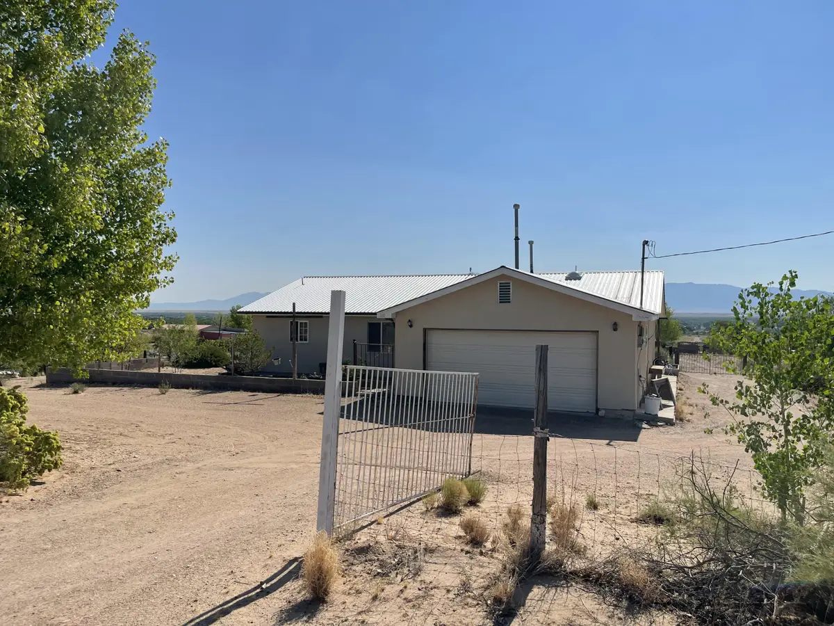 160 James Street, Belen, NM 87002 - #1