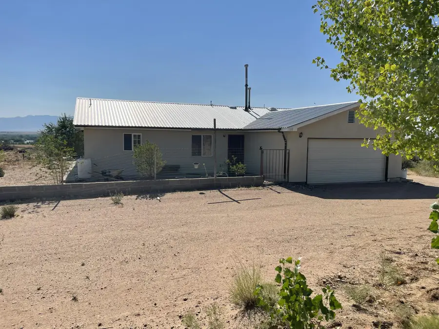 160 James Street, Belen, NM 87002 - #3
