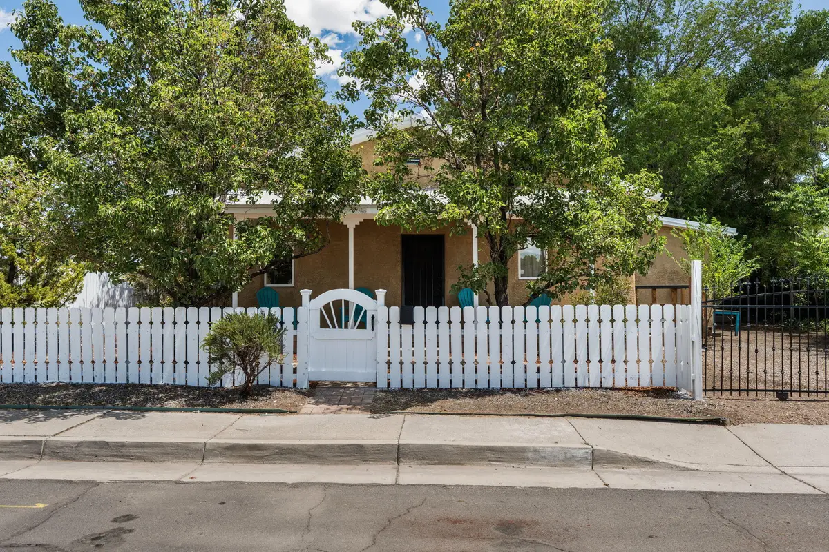 1023 11th Street Sw, Albuquerque, NM 87102 - #1