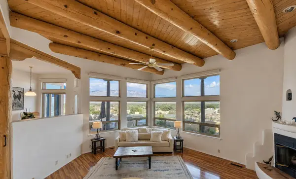 40 Sereno Road, Corrales, NM 87048