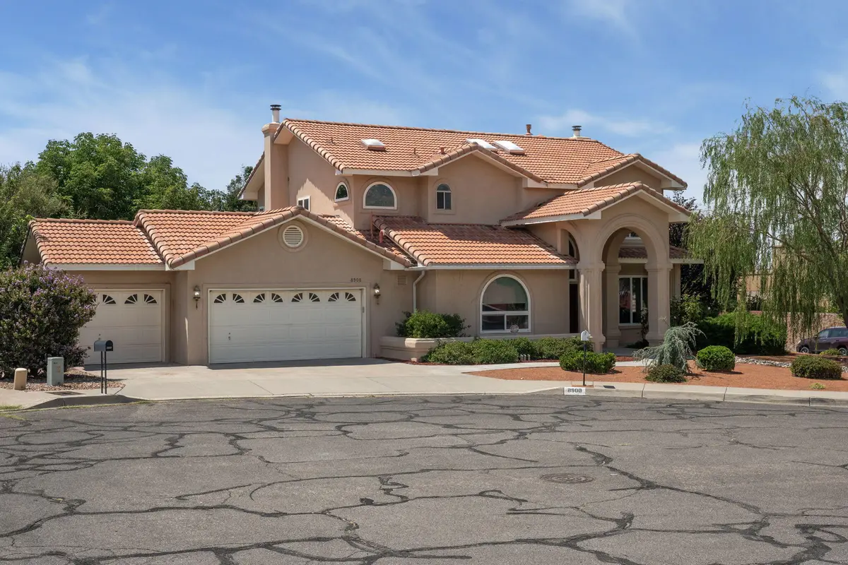 8900 Corona Avenue Ne, Albuquerque, NM 87122 - #1